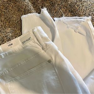 JUDY BLUES in White!! Super stretchy & comfortable. NWT size 18